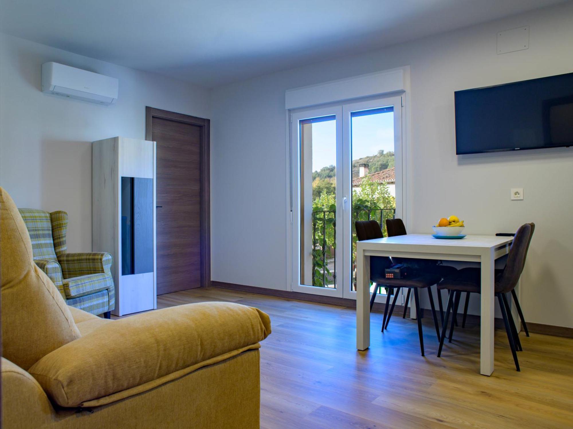 Apartamentos El Puente Covarrubias Eksteriør billede
